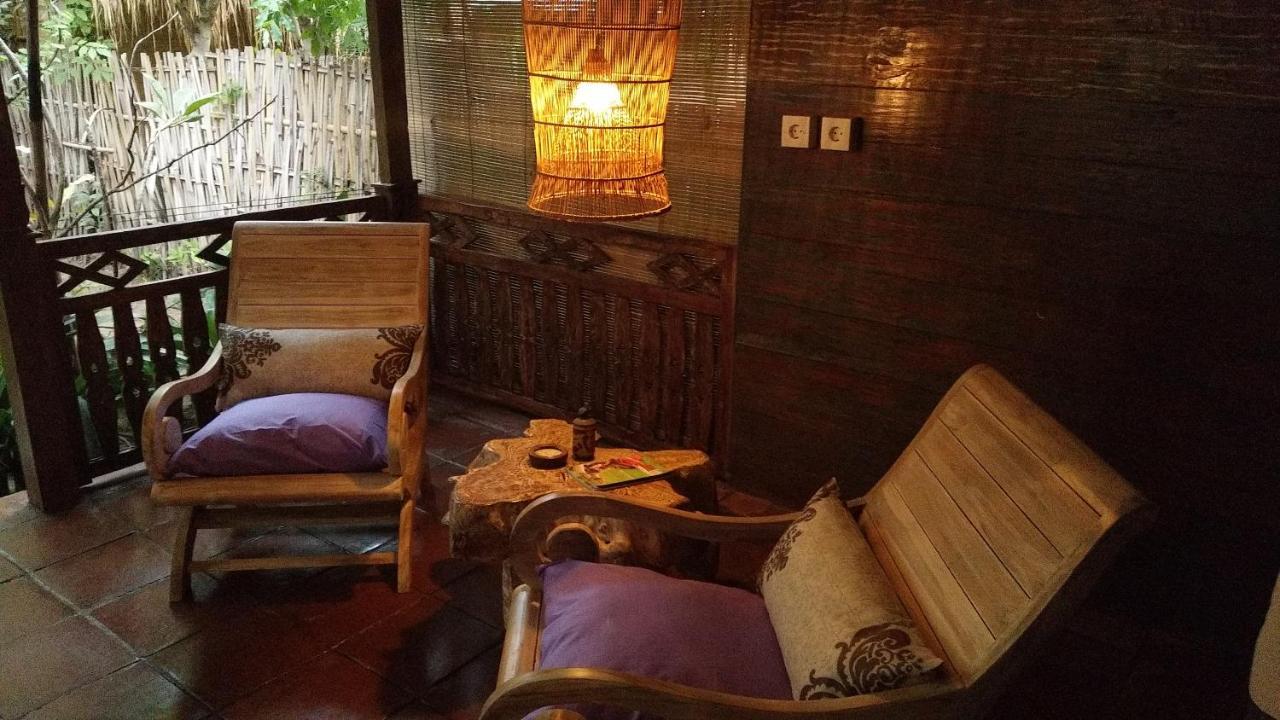 Villas Light House - Eco-Traditional Joglo Gili Trawangan Bagian luar foto