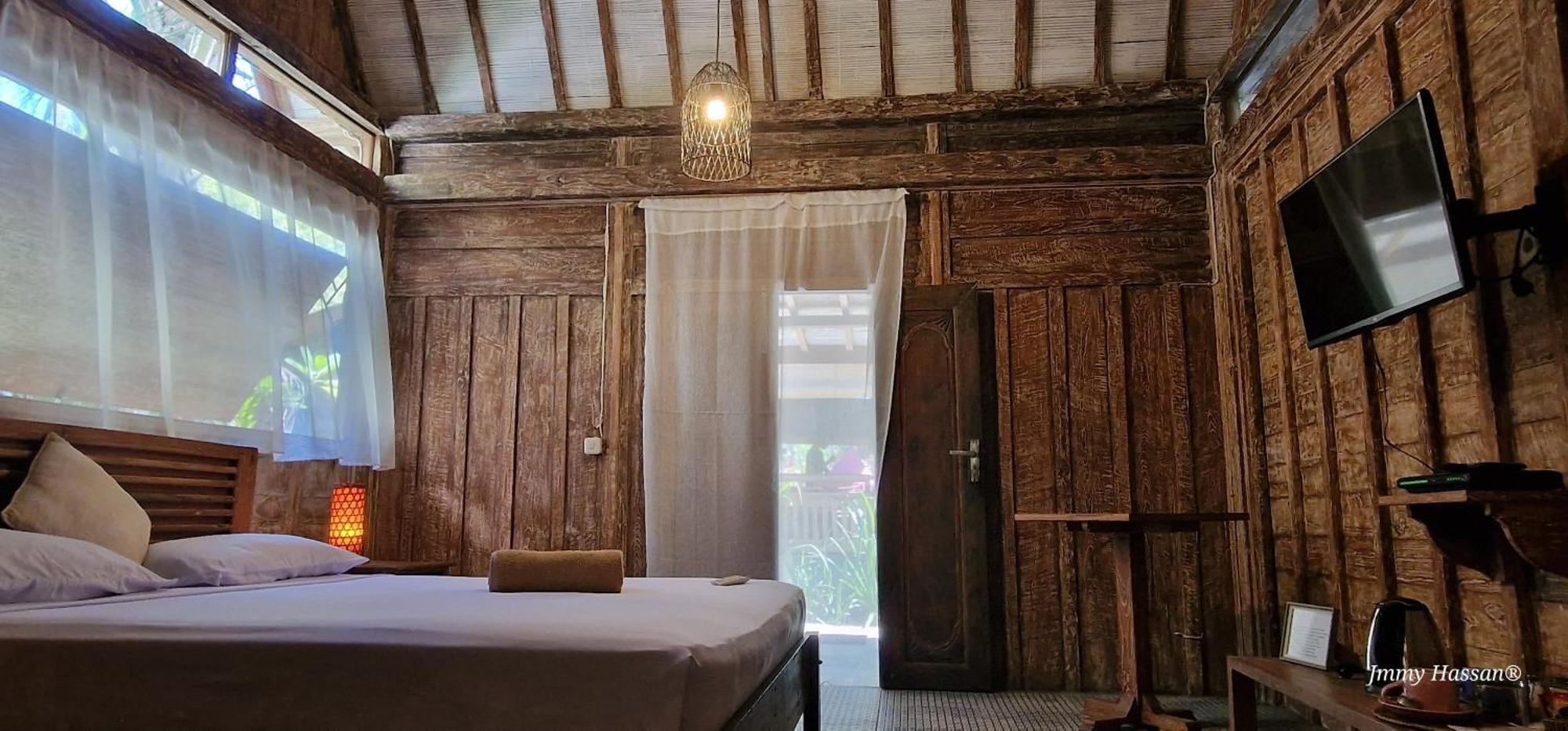 Villas Light House - Eco-Traditional Joglo Gili Trawangan Bagian luar foto