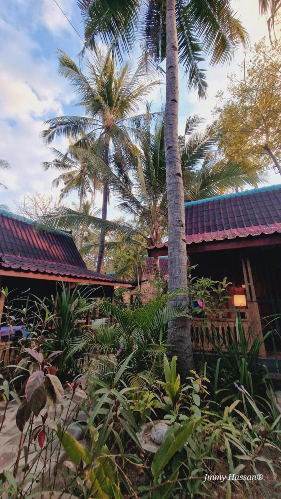 Villas Light House - Eco-Traditional Joglo Gili Trawangan Bagian luar foto