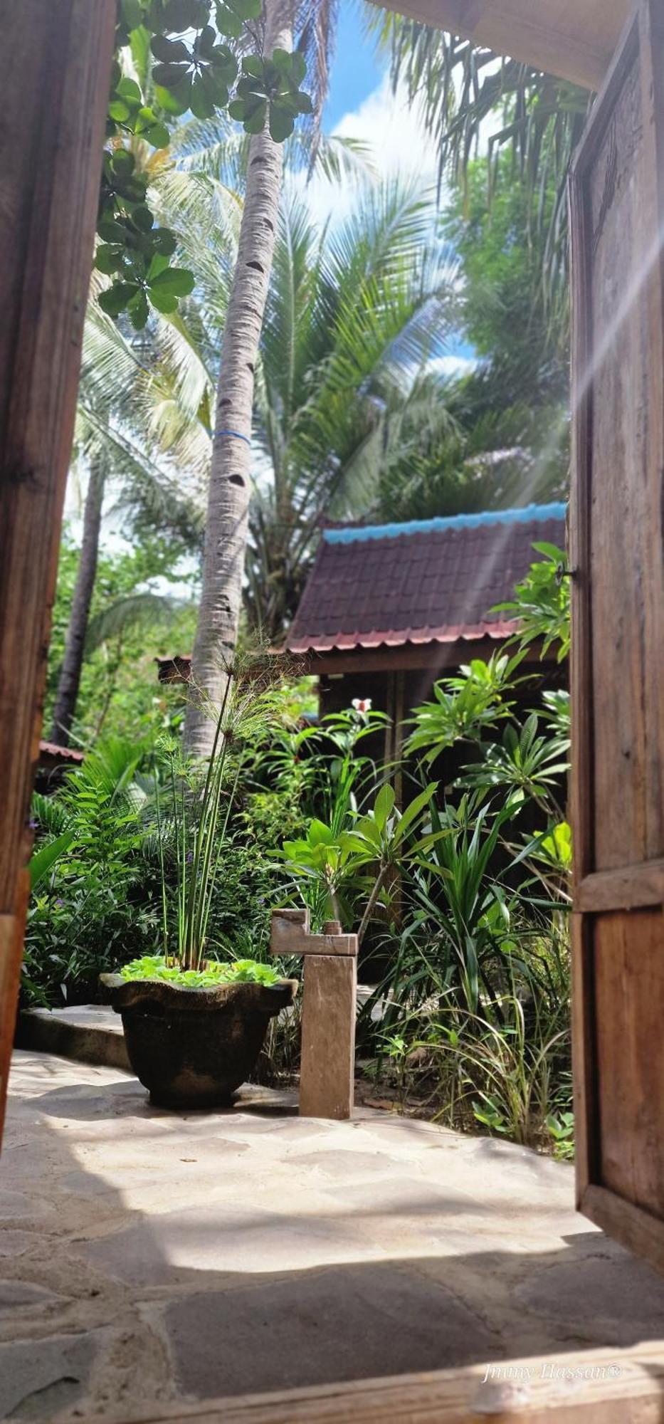Villas Light House - Eco-Traditional Joglo Gili Trawangan Bagian luar foto