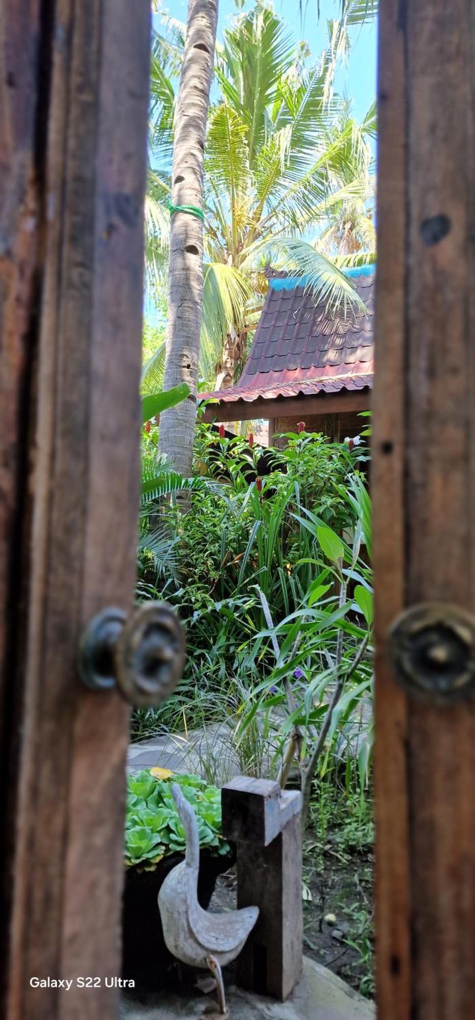Villas Light House - Eco-Traditional Joglo Gili Trawangan Bagian luar foto