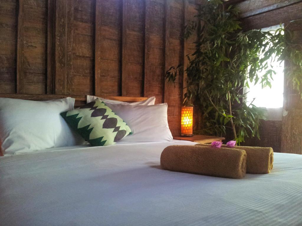 Villas Light House - Eco-Traditional Joglo Gili Trawangan Bagian luar foto